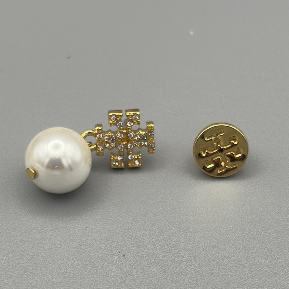 Tory Burch Kira Gold Tone and Crystal Pave Double T stud with Pearl drop - Picture 4 of 4